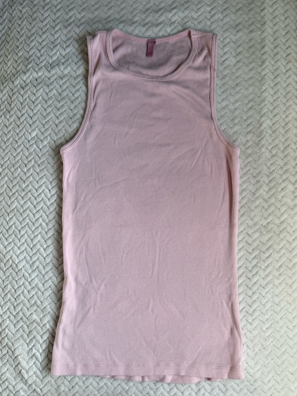 SKIMS Women's Ribbed Pink Tank Top